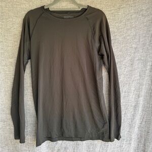 Patagonia Women's Gray Long Sleeve Tee
